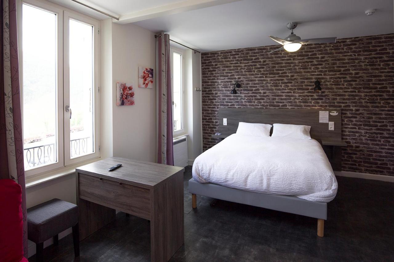 Logis Hotel & Restaurant Le Carnot Die Exterior foto