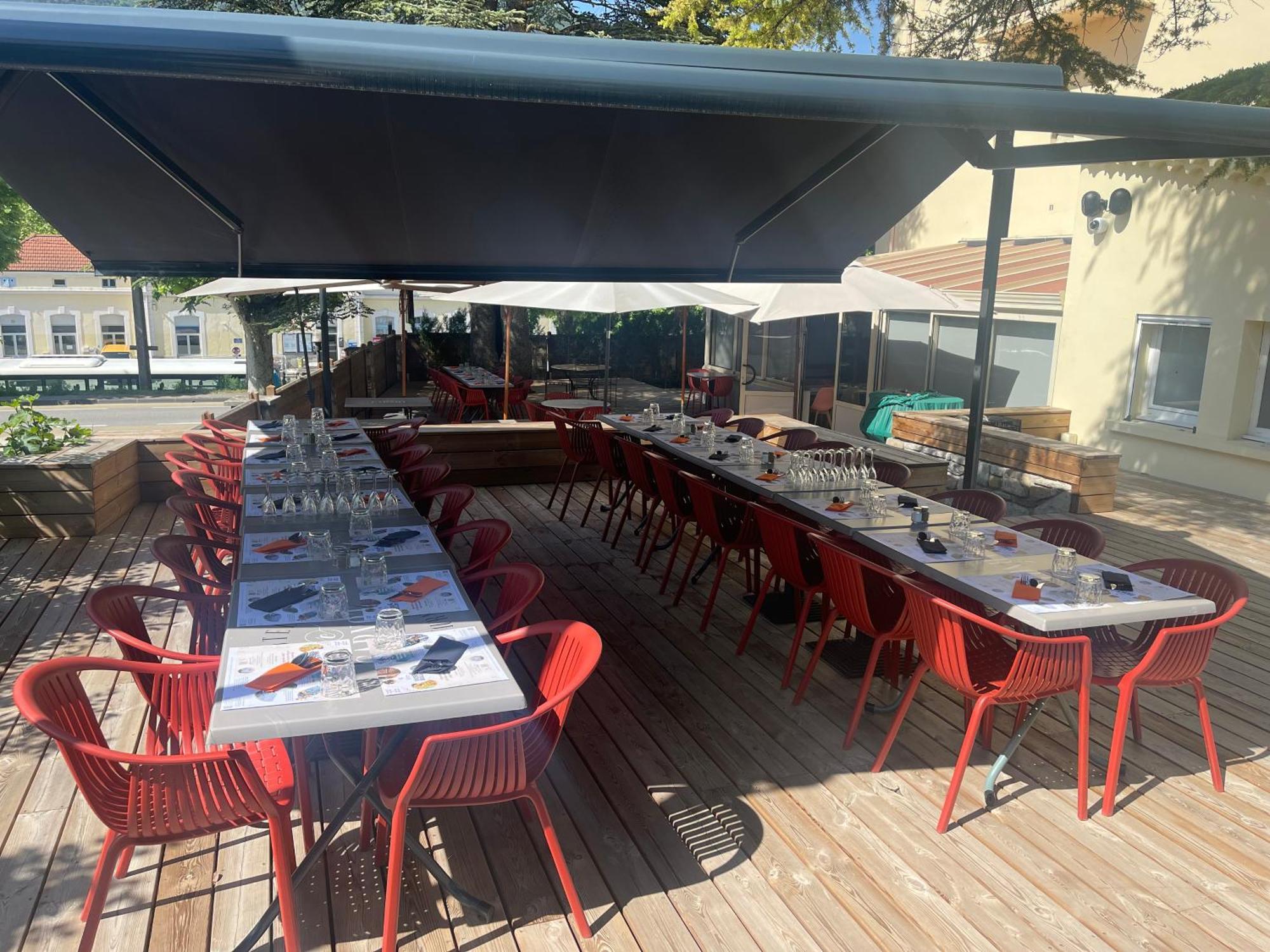 Logis Hotel & Restaurant Le Carnot Die Exterior foto